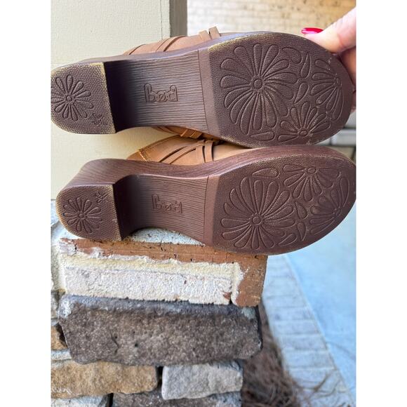 BOC Clogs-Size 9 - Picture 5 of 6